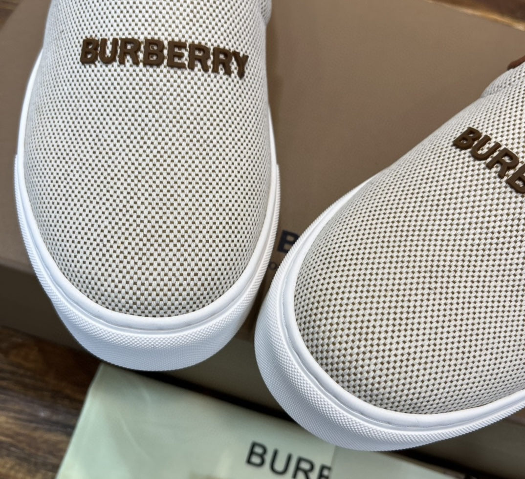 Tênis Slip-on Burberry