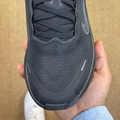 Nike Vomero 18 - Triple Black