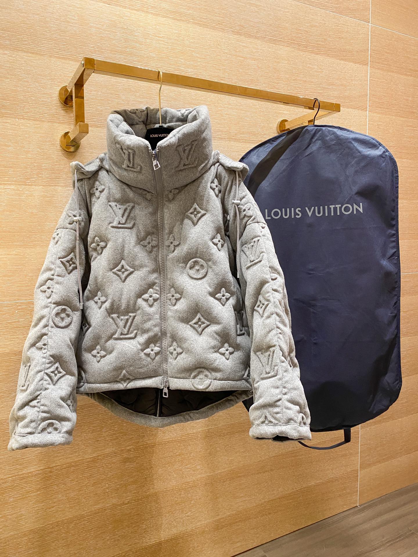 Jaqueta Louis Vuitton Grey Monogram Boyhood Puffer