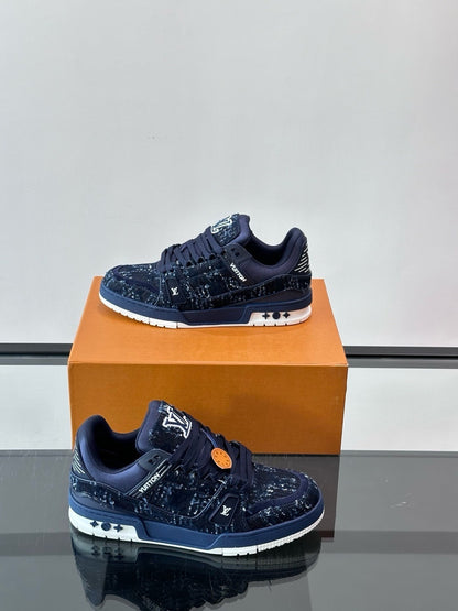 Tênis LV Trainer Blue Suede