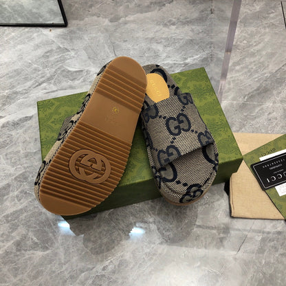 Chinelo Gucci Slipper Bege Monogram