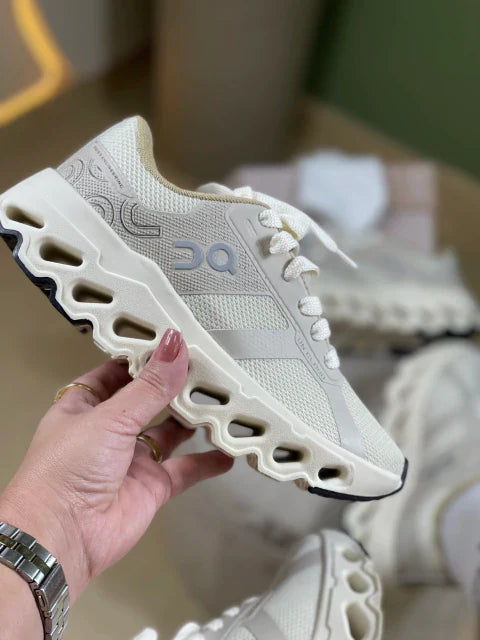 Tenis OnCloud 6 White