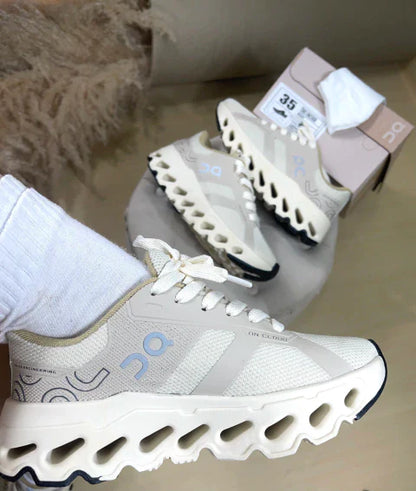 Tenis OnCloud 6 White
