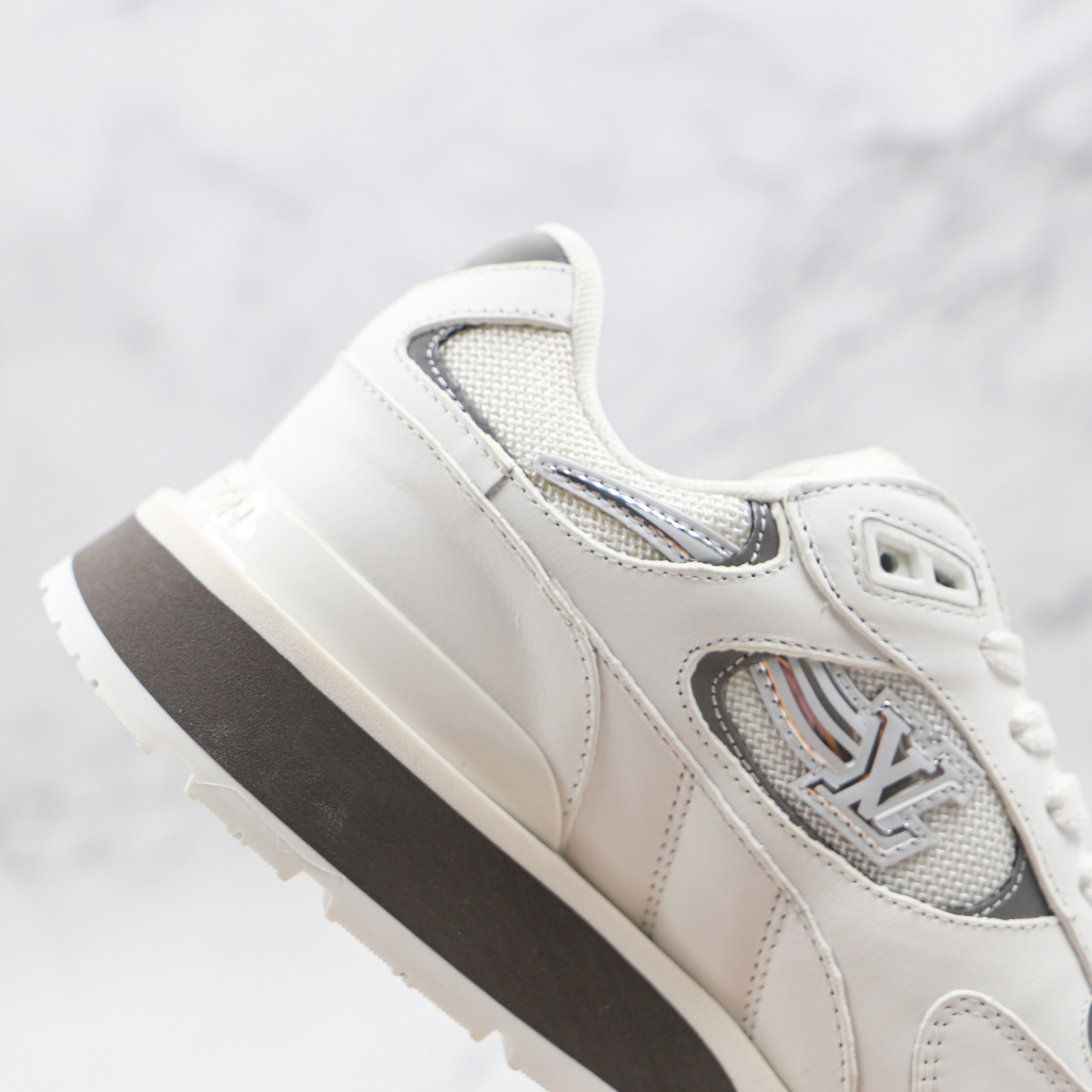 Run Away Sneakers Suede with Mesh White