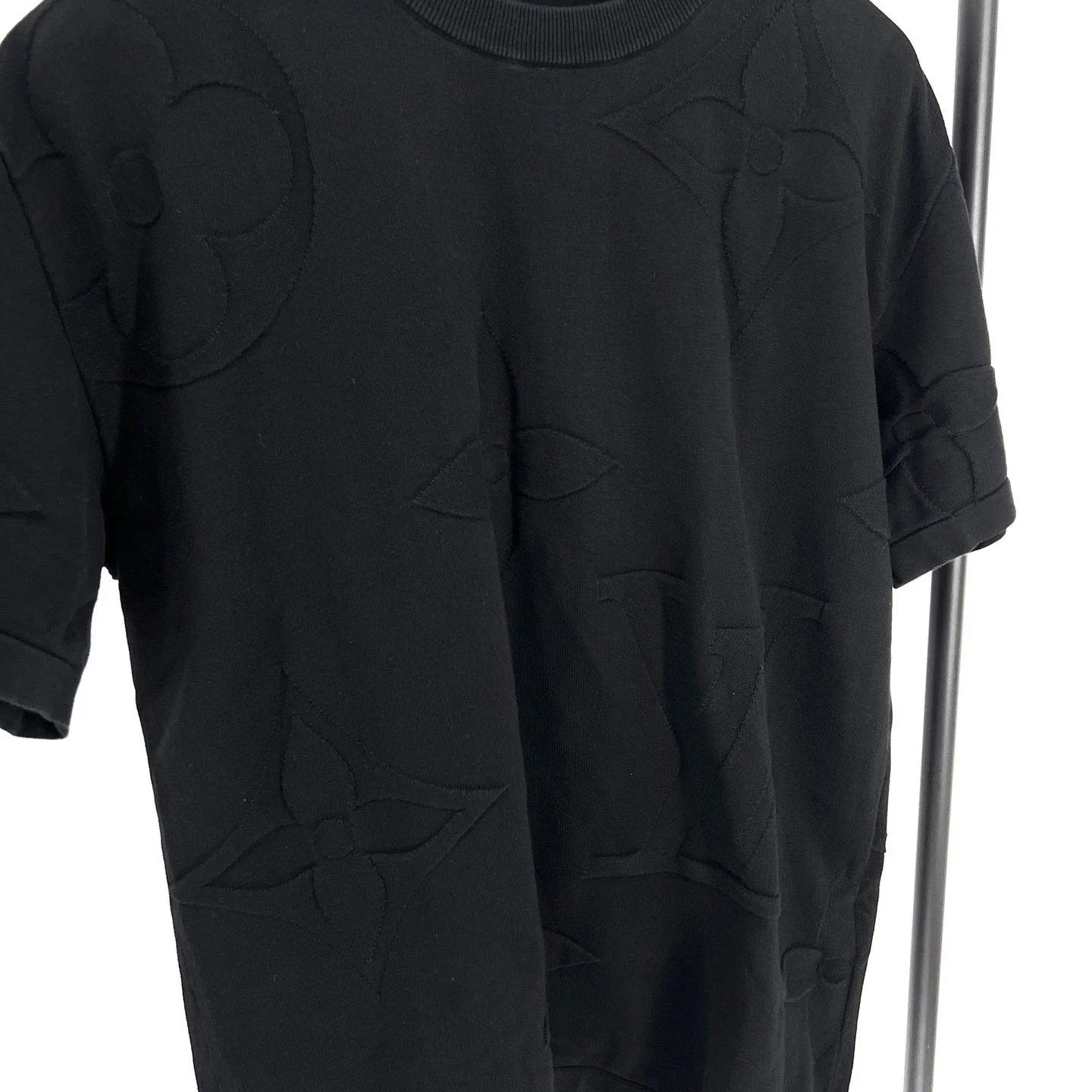 Camiseta Louis Vuitton Black Relevo Monogram