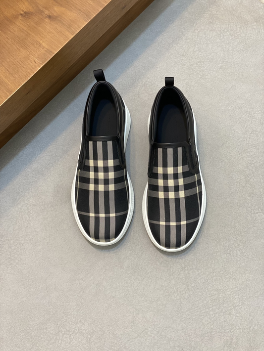 Tênis Slip-on Burberry